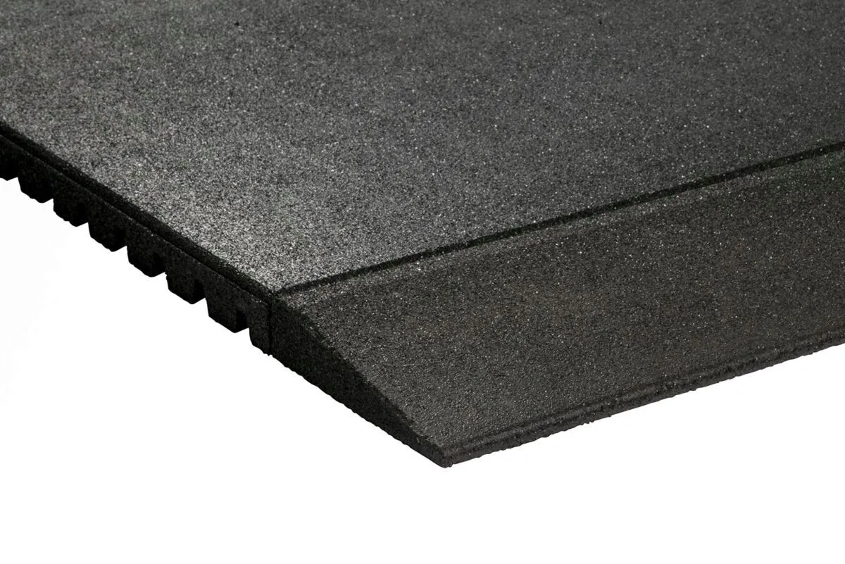 Granuflex Gummiflise Rampe 1000x200x30 mm Sort